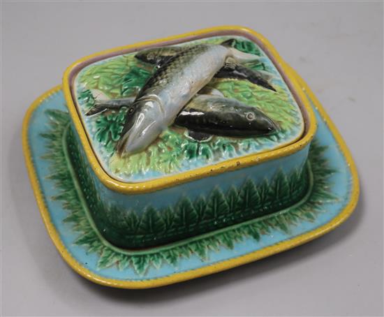 A George Jones majolica sardine dish, cover and stand